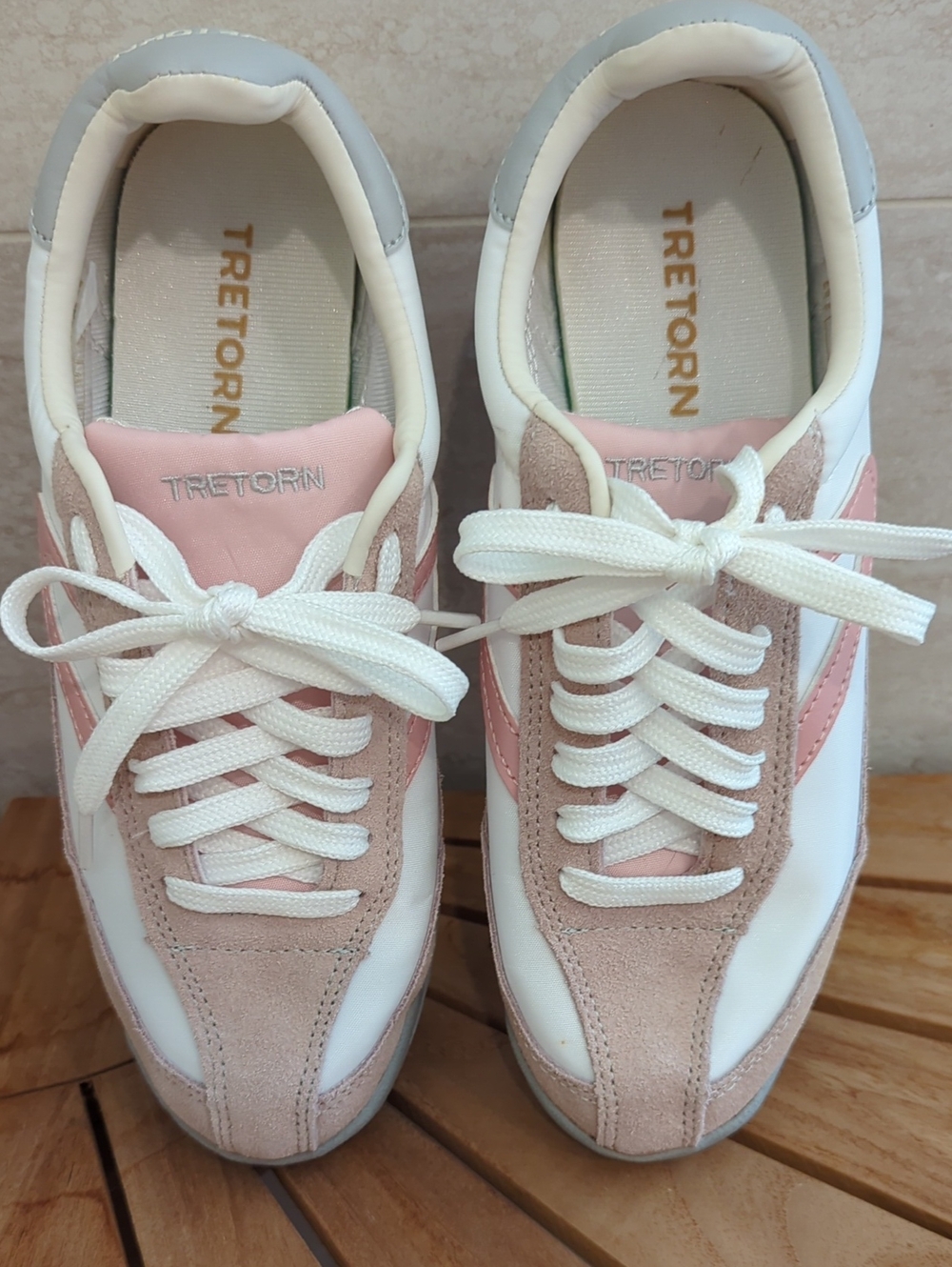 Tretorn Rawlins Casual Lace-Up Sneakers in Pink/ Grey (Size 7)